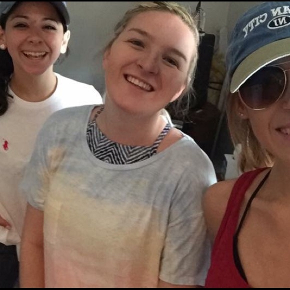 Meet your Posher, Emily - Picture 7 of 7